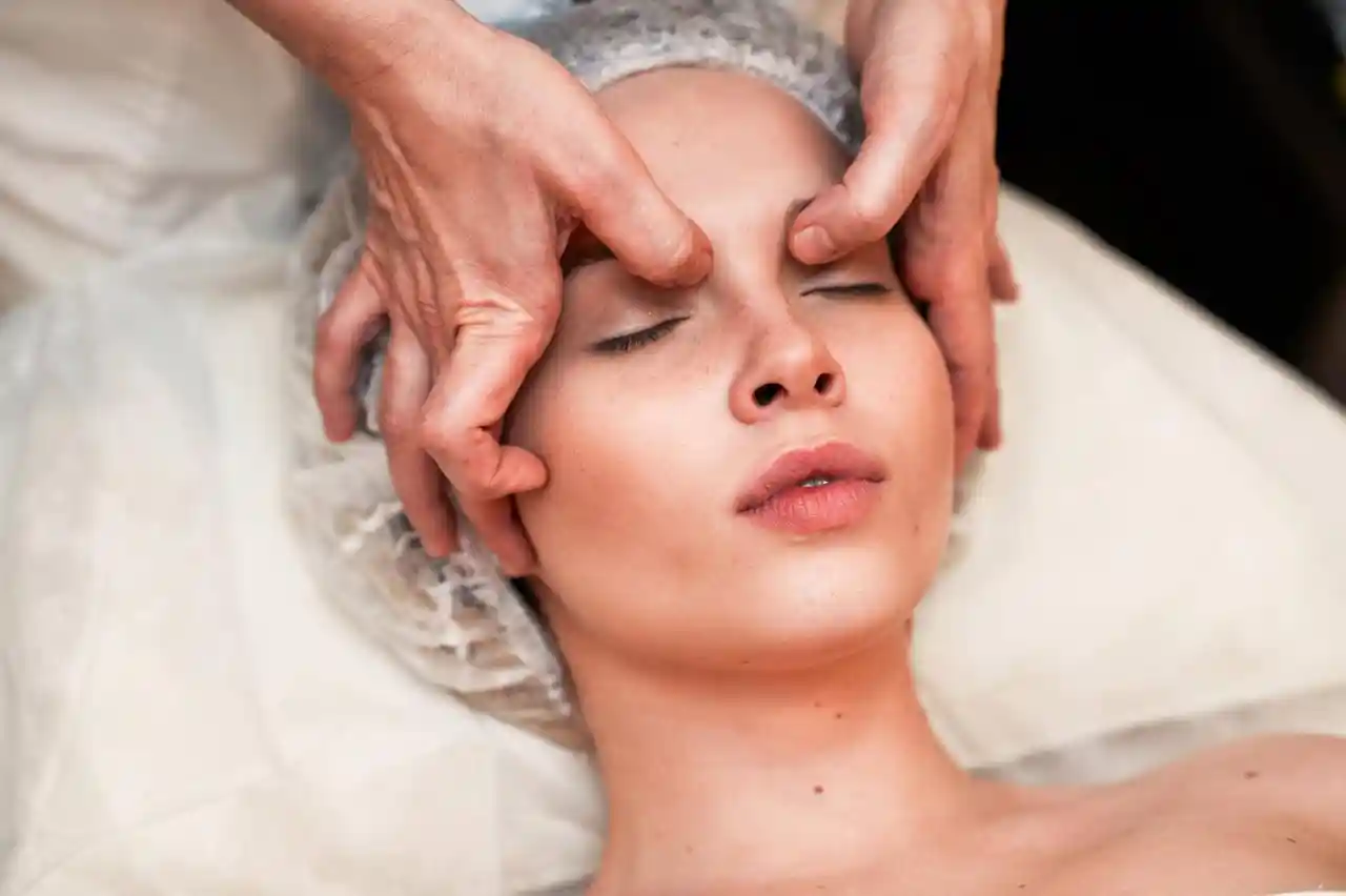 طریقه ماساژ صورت برای از بین بردن چروک