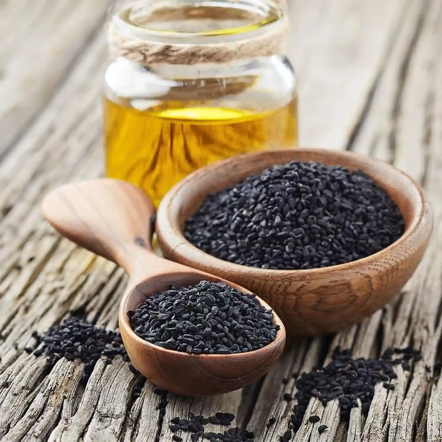 خواص ماساژ کف پا با روغن سیاه دانه