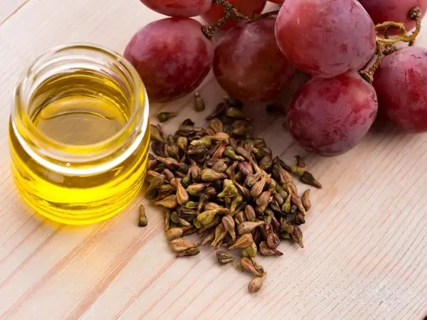 روغن مناسب برای ماساژ صورت کدام است
